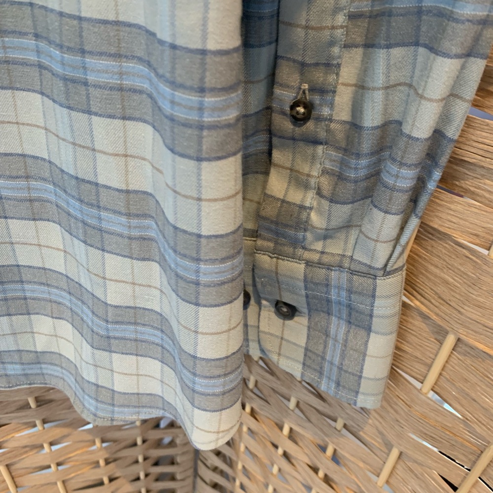 Peter Millar button down - Picture 6 of 8